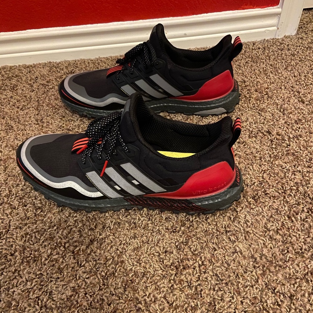 UltraBoost Guard ‘Black Grey Red’